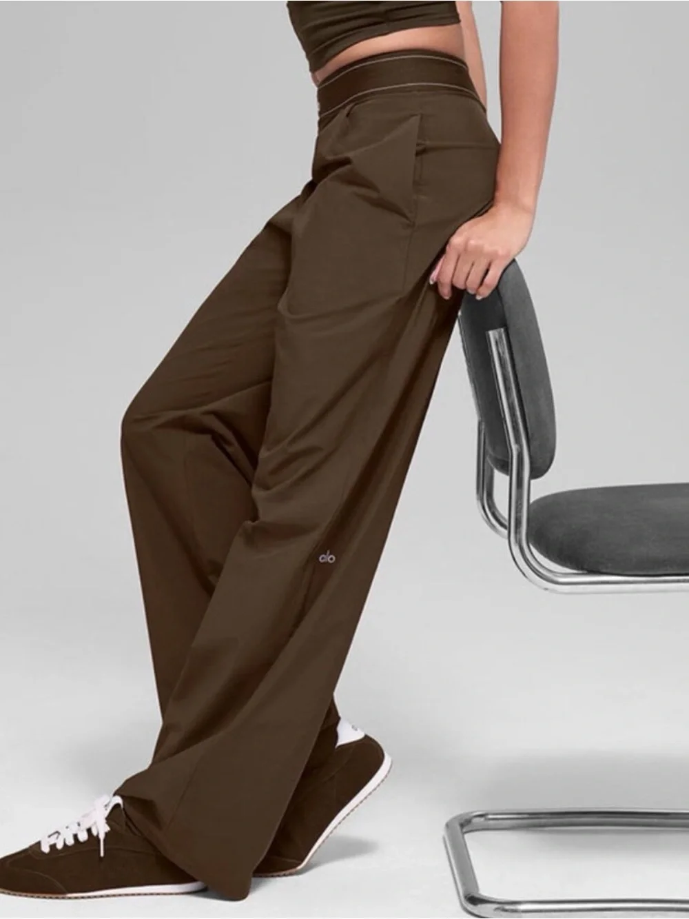 ALO Yoga Women's Wide-Leg Pull-On Pants — Dark Brown